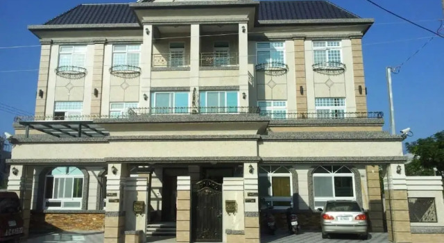 flora b&b