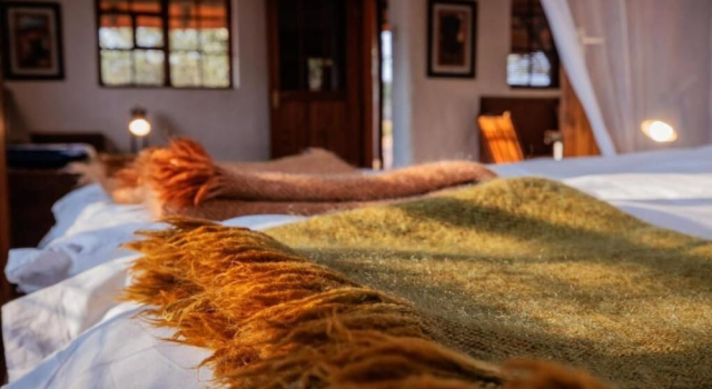 Двухместный номер Standard Eningu Kalahari Lodge cc