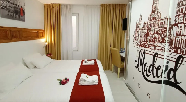 Двухместный семейный номер Standard Hostal Royal Cruz