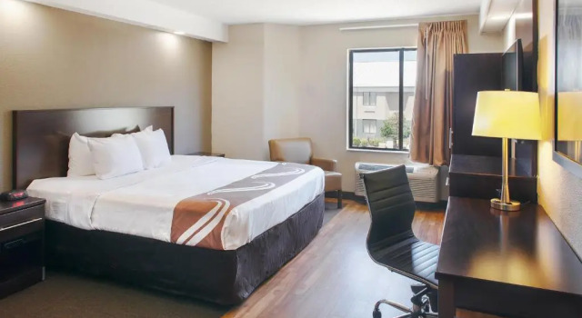 Двухместный номер Standard Spark by Hilton Bentonville