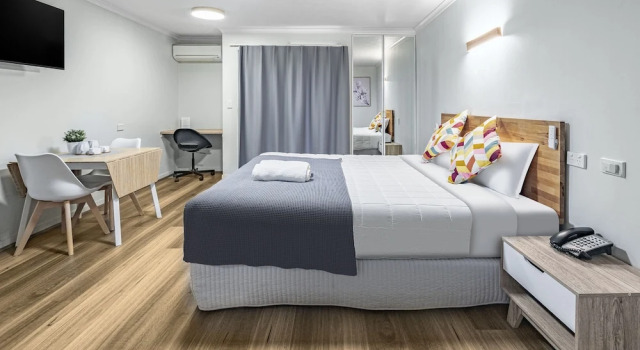 Студия Business Parkview Apartments
