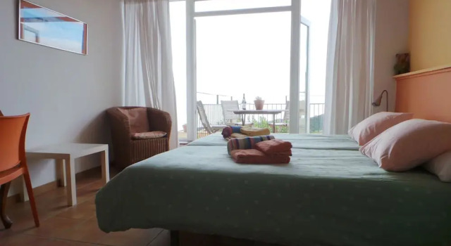 Номер Comfort La Roqueta Hotel