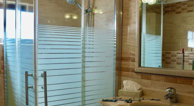 Standard Doppel Zimmer mit Balkon Mass Plaza Hotel