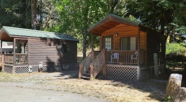 Коттедж Dean Creek Resort