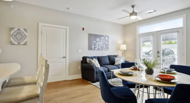 Апартаменты River House Apartments