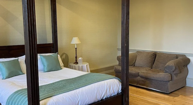 Люкс Deluxe с видом на сад Holbrook Manor & Spa
