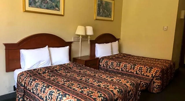 Номер Standard Knights Inn Tulsa I-44