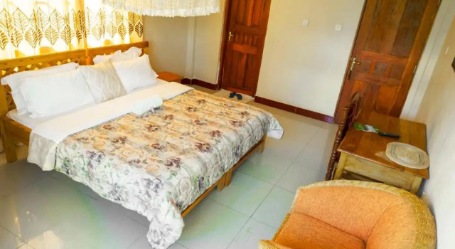Deluxe Single room Runako Hostel