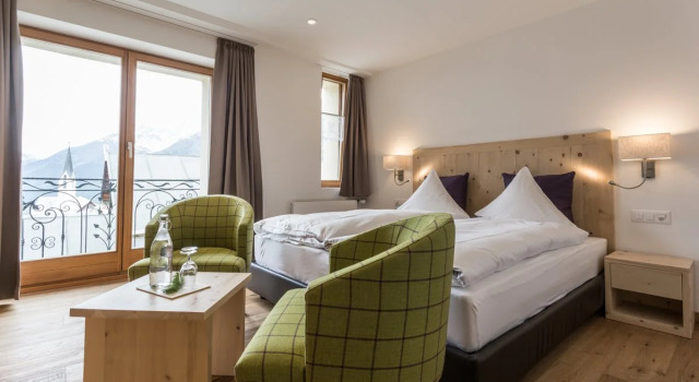 Meisser Hotel "superior", Book Hotel Guarda Scuol