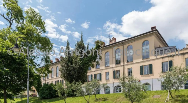 Bluelake Inn - Ostello