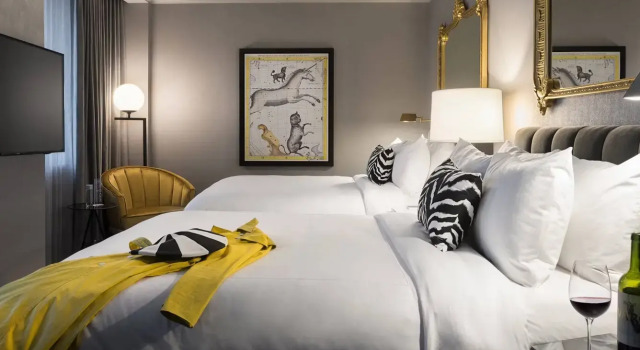 Четырёхместный номер Standard с видом на реку Hotel LeVeque, Autograph Collection