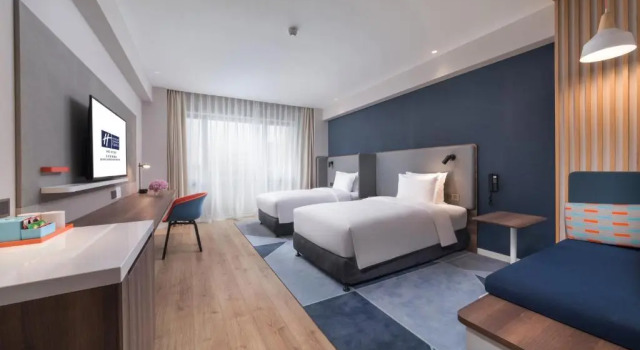 Шестиместный номер Standard Holiday Inn Express Beijing Shijingshan Lakeview by IHG