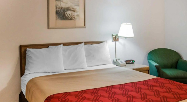 Двухместный номер Standard Travelodge by Wyndham Escanaba