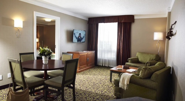 Двухместный люкс Varscona Hotel on Whyte