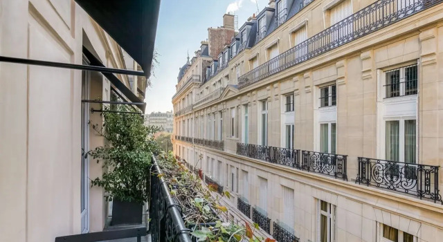 Chalgrin Boutique Hotel