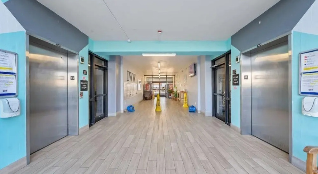 Номер Standard с балконом Island Winds West 280 by Youngs Suncoast