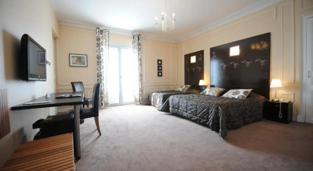 Семейный номер Standard Best Western Hôtel Continental
