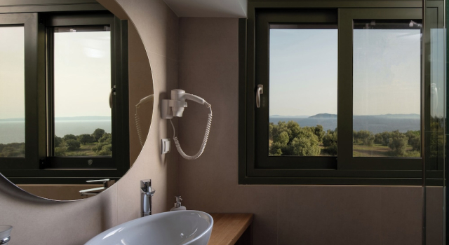 Вилла Luxury Olive Grove Suites - Villas with private pool and garden