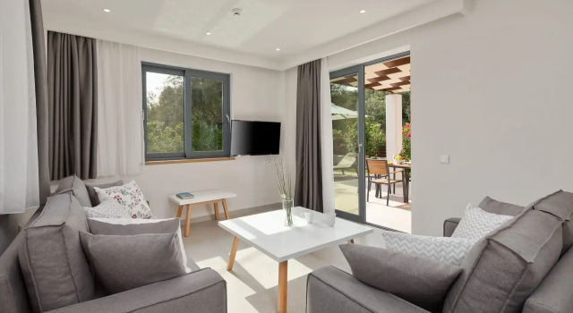 Perithia Suites