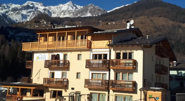 Hotel Ortles Dolomiti Walking & Spa, Book Hotel 3-Star Hotels in Pejo, 3*