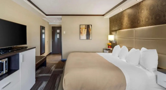 Номер Deluxe Best Western Plus Edmonton Airport Hotel