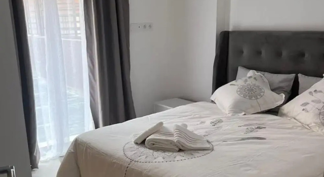 1bed Apartment - Sleeps 4 - Balcony, Wifi, Parking, Забронировать Апартаменты/квартира Отели Марракеш-Тенсифт-Эль-Хауз с парковкой, Парковка