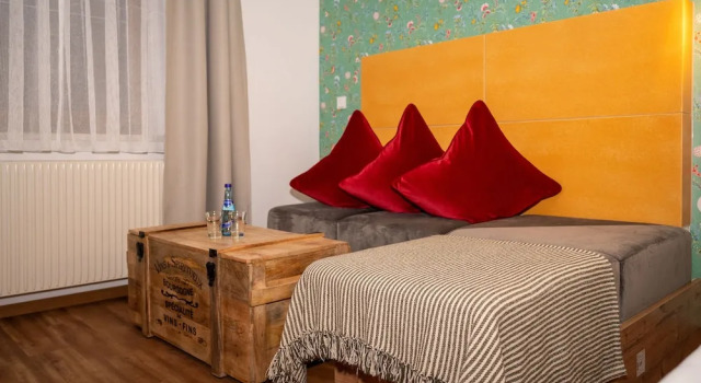 Трёхместный номер Standard Hotel Krone Tirol
