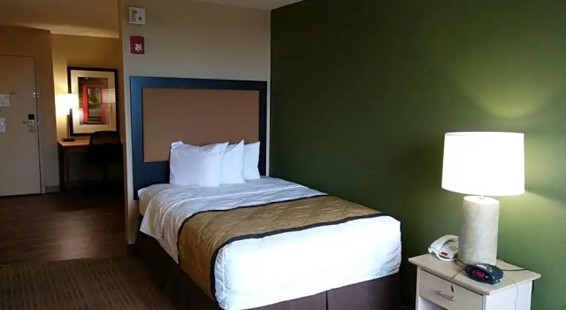 Студия Deluxe Extended Stay America Suites - Phoenix - Midtown