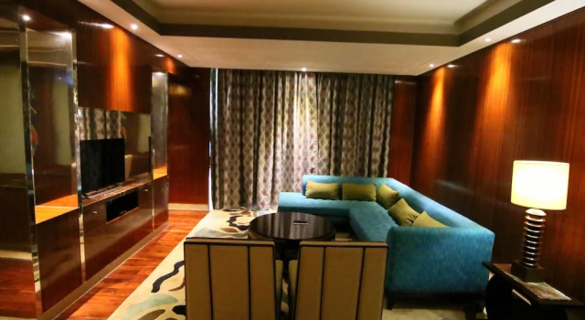 Двухместный люкс Presidential Crowne Plaza New Delhi Okhla by IHG