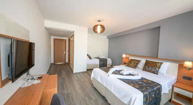 Трёхместный номер Comfort Kasmahal Hotel