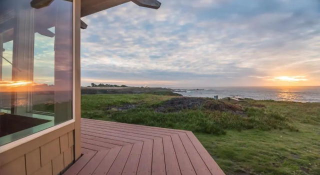 Коттедж Cliff House at Otter Point
