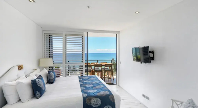 Номер Superior с 3 комнатами с балконом и с видом на океан Ambience on Burleigh Beach