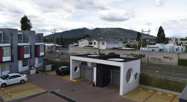 Коттедж с 2 комнатами Casa en Conjunto privado, Valle de los Chillos Sangolqui