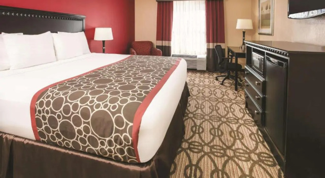 Номер Standard La Quinta by Wyndham Dallas Mesquite