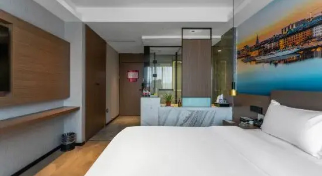 Luksusowy dwuosobowy pokój Ramada Encore by Wyndham Wuhan West