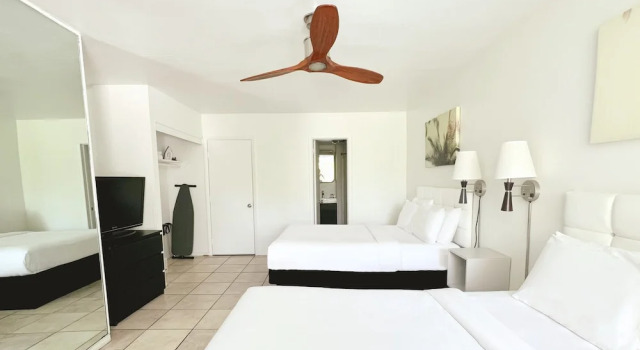Студия Deluxe TropiRock A North Beach Village Resort Hotel