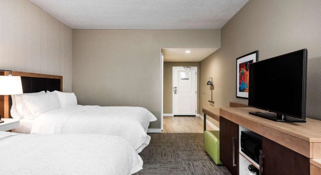 Четырёхместный номер Standard Hampton Inn & Suites West Melbourne-Palm Bay Road