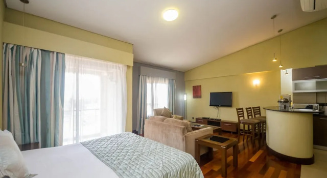 Студия Premium Taarifa Suites by Dunhill Serviced Apartments