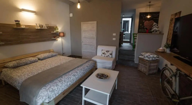 B&B La Casetta, Buchen Sie Bed & Breakfast Aci Bonaccorsi Sizilien
