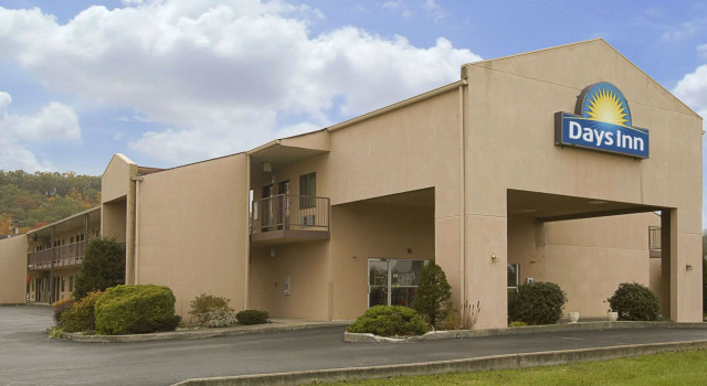 Days Inn by Wyndham Morehead