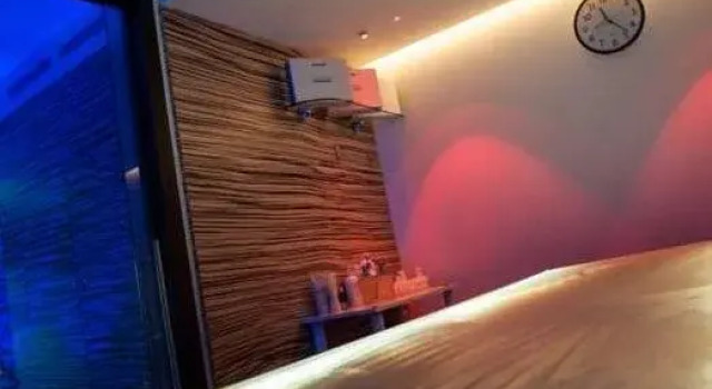 Hotel Excelsior, Book Hotel Hotels in Abruzzo with Parking, Parking
