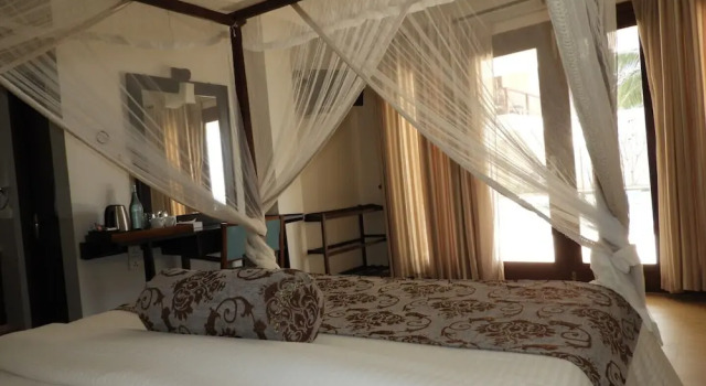 Sapphire Seas Beachfront Hotel, Забронировать Отель Отели Округа Галле 3 звезды, 3*