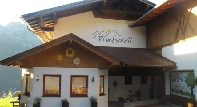 Pfurtschell, Rezerwuj Hotel Hotele w Tyrol z parkingiem, Parking
