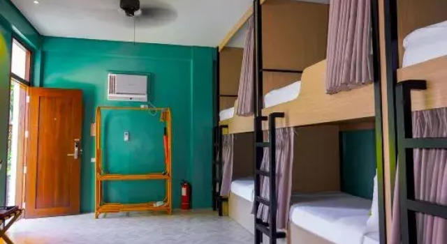Кровать в общем номере UNWND Boutique Hotel Dumaguete