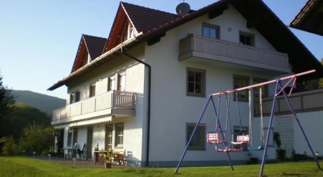 Апартаменты Ferienwohnung Zur schönen Aussicht