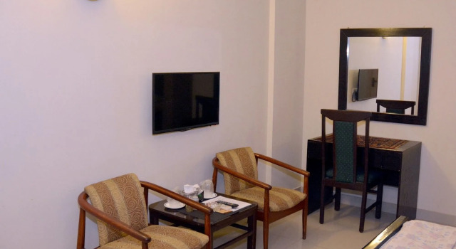 Jasmine Inn, Rezervovat Hotel G-8 Sector Islámábád, poblíž The Centaurus Mall