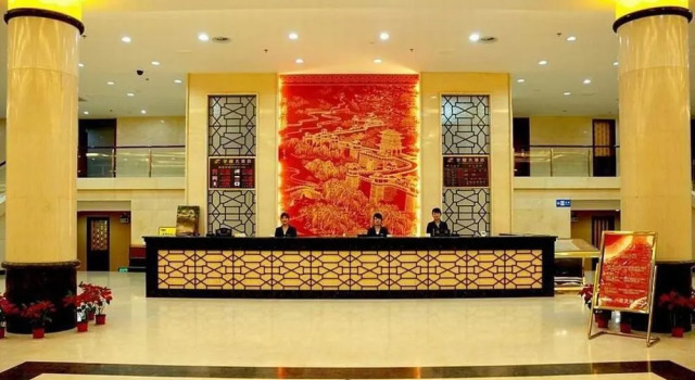 Pingyao Yufeng Grand Hotel, Reservar Hotel Hotéis em Pingyao com estacionamento, perto de North First Escort, Estacionamento