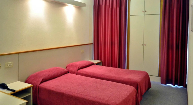 Hotel Italia, Book Hotel Stradella 