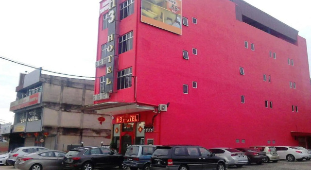 Collection O Yong Peng Near Dataran Gemilang Formerly H3 Hotel, Varaa Hotelli Hotellit Johor pysäköinnillä, Pysäköinti