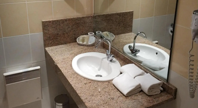 Номер Superior Logis Hotel Calisola Besançon - Soirée Etape - EuroVelo 6